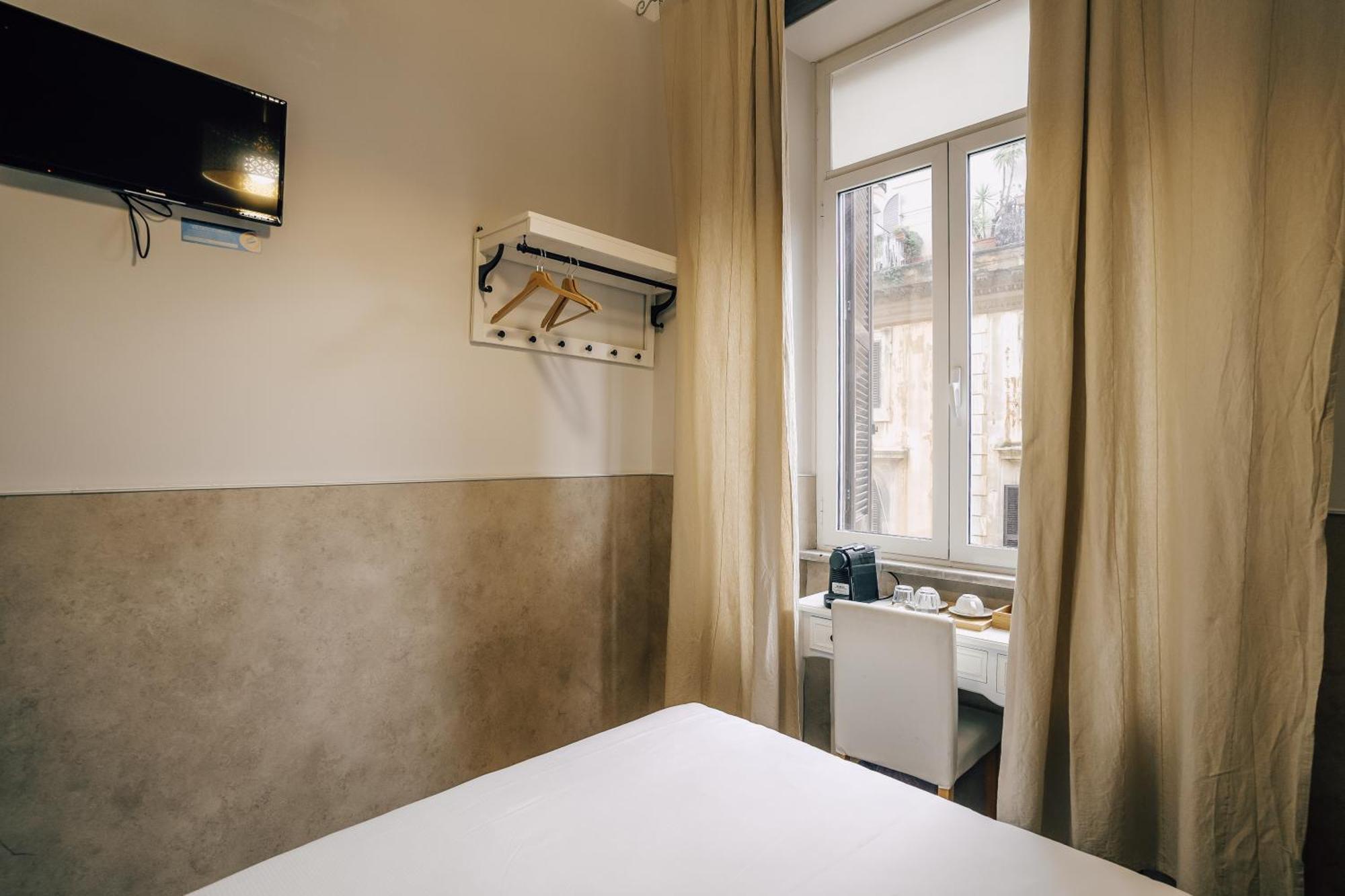 Отель Mirabilia House Рим Экстерьер фото